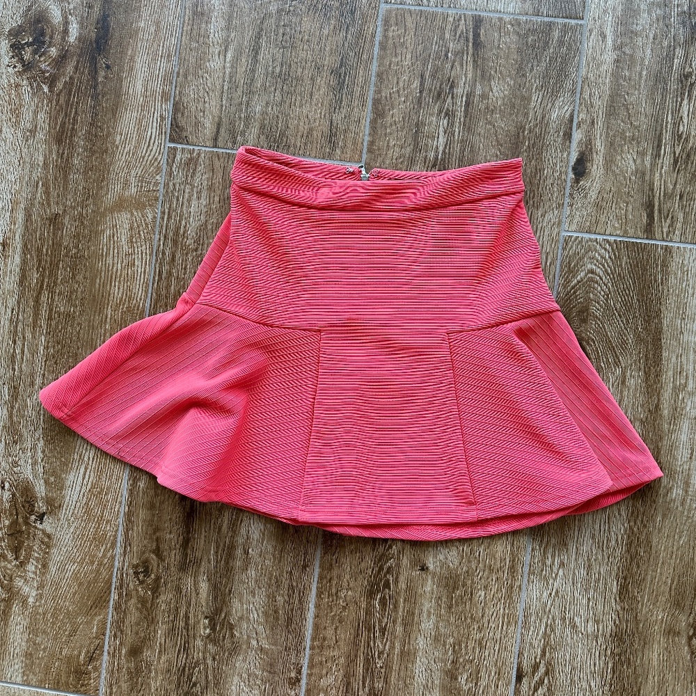 Guess Mini Skirt Size S